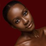 Carolyne Miss universe Tz 2014