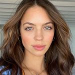 Claudia Sulewski Claudia Sulewski