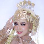 Dewi Ridwana Make up