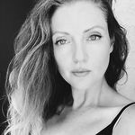 Elizabeth Cauvel Elizabeth Cauvel