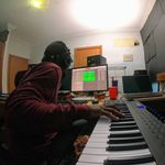 EmmyOnTheTrackBitch ! 🇳🇬🎧🎹🔊🔥