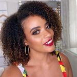 Stephanie | Curls & Lifestyle