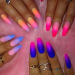 Lola Nails Bar