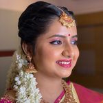 KAMAKSHI | Makeup artist