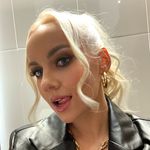 MIKALAH BURGESS MIKALAH BURGESS