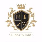 Nikky_Wears