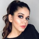 RIYA TANEJA | MAKEUP ARTIST