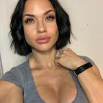 IFBB Pro Renee Jewett ๐พ IFBB Pro Renee Jewett ๐พ