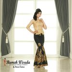 kebaya wisuda premium