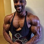 IFBB PRO Ryan Hinton