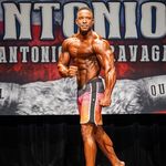 IFBB Pro Ryan Storer