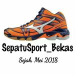 Sepatu Sport Bekas