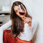 Leah Marie • Wine Blogger