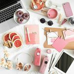 | Flatlays |