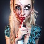 𝕿𝖆𝖇𝖗𝖊𝖊𝕱𝖝 - SFX Makeup Artist