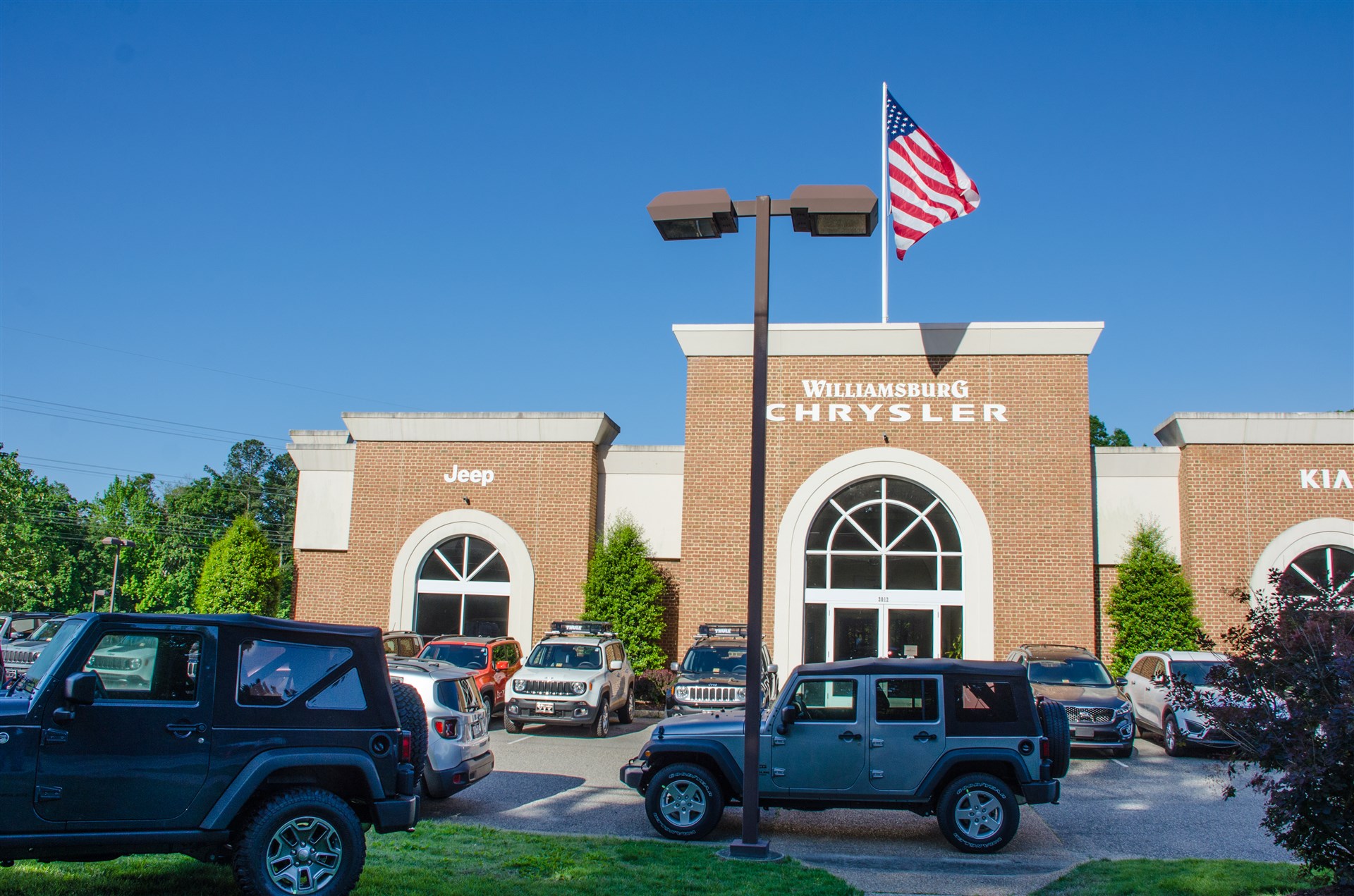 Williamsburg Chrysler Jeep Dodge