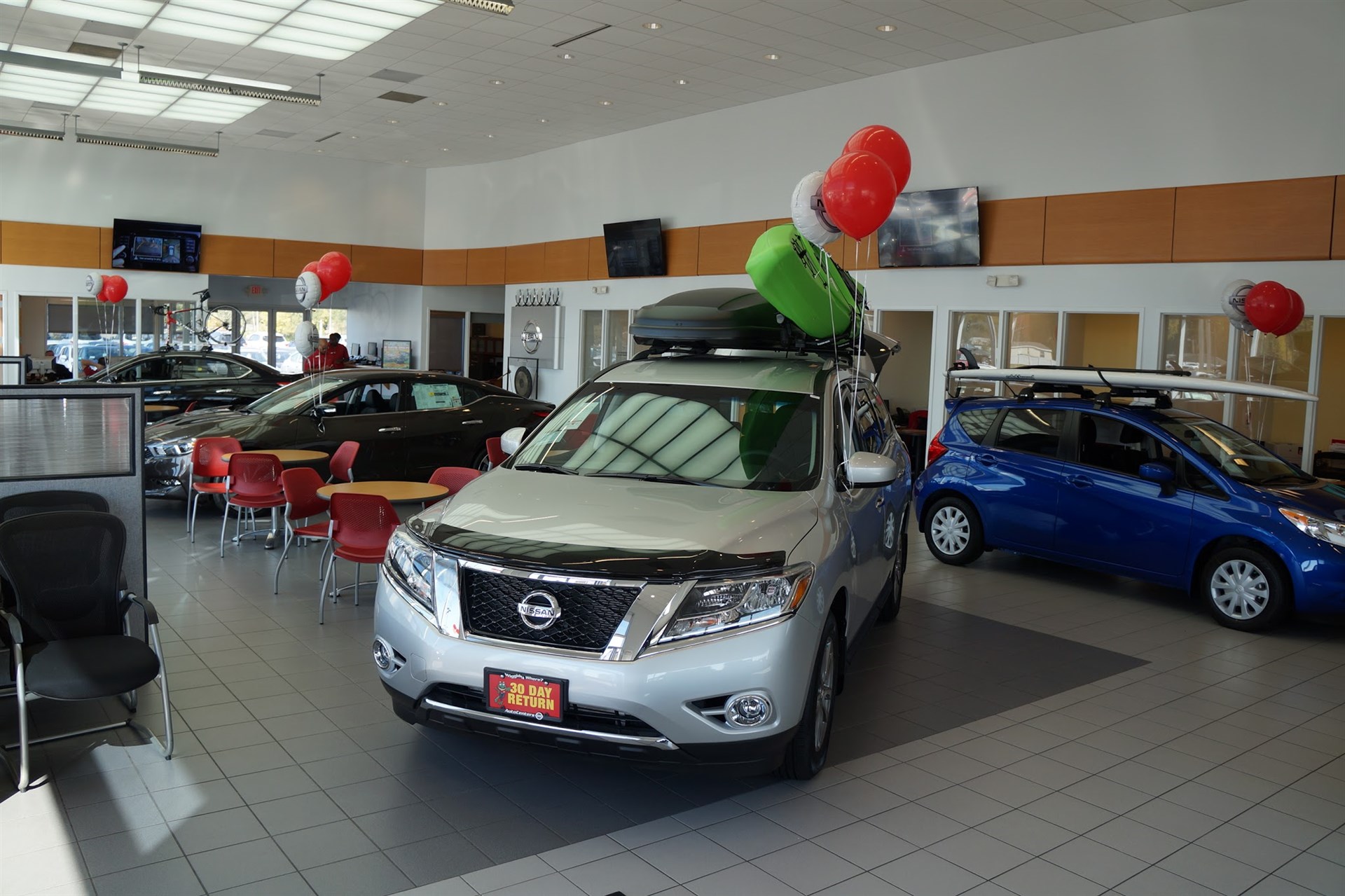 AutoCenters Nissan