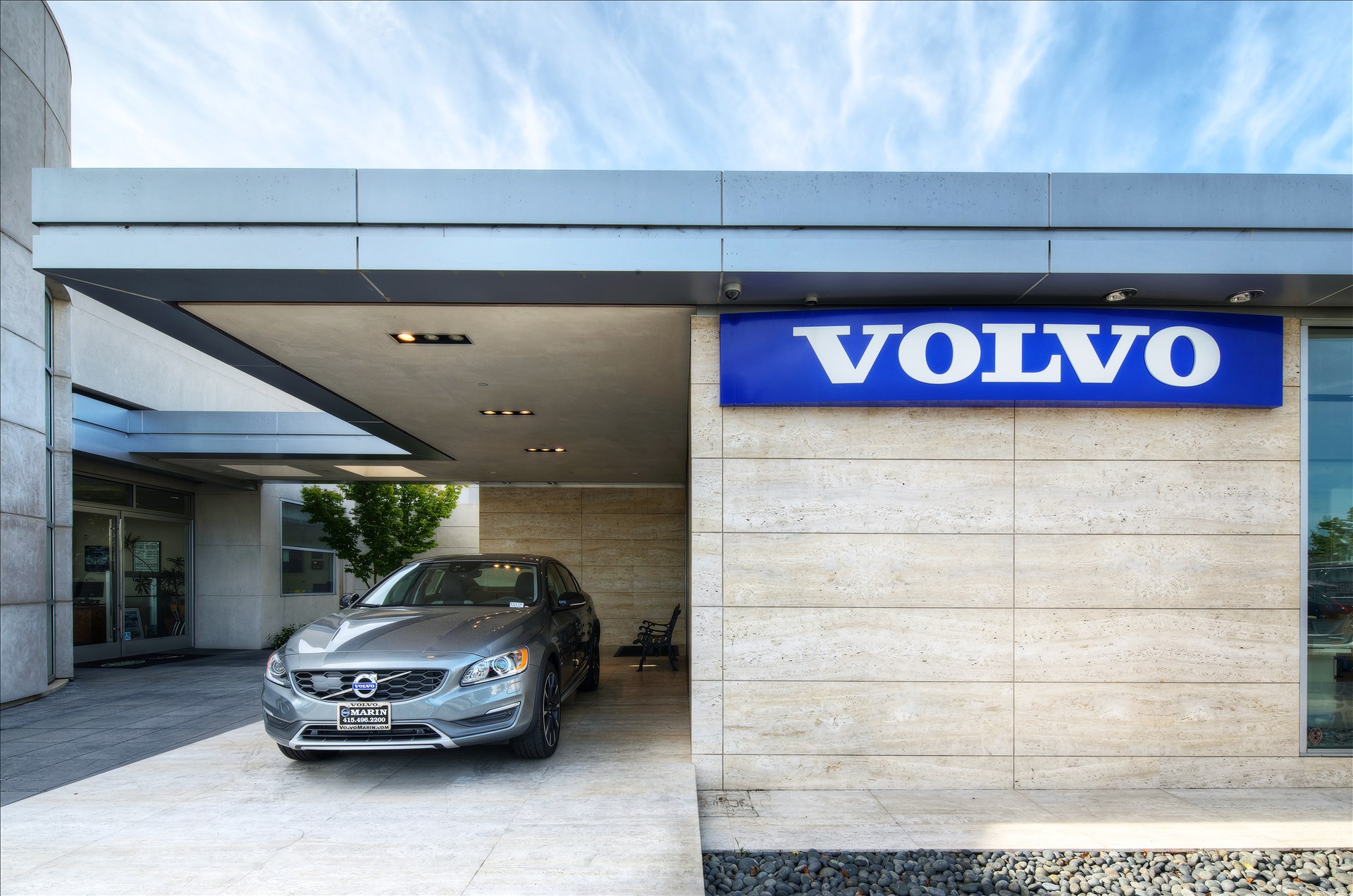 Volvo Cars Marin