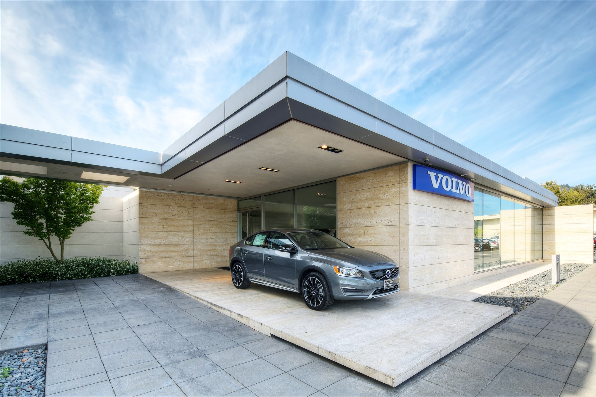 Volvo Cars Marin