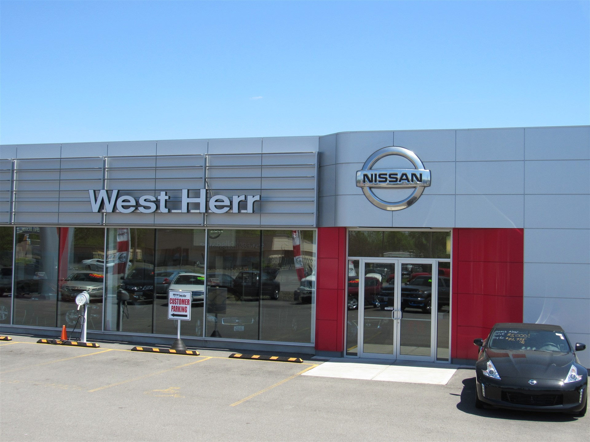 West Herr Nissan of Lockport