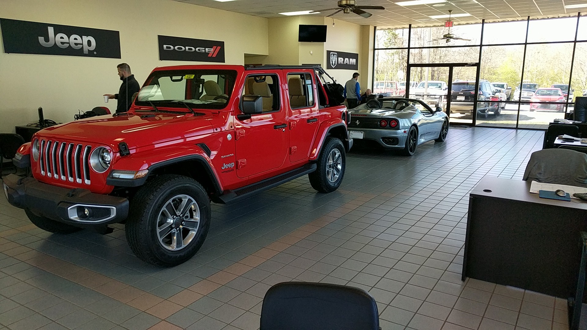 Banks Crossing Chrysler Dodge Jeep Ram