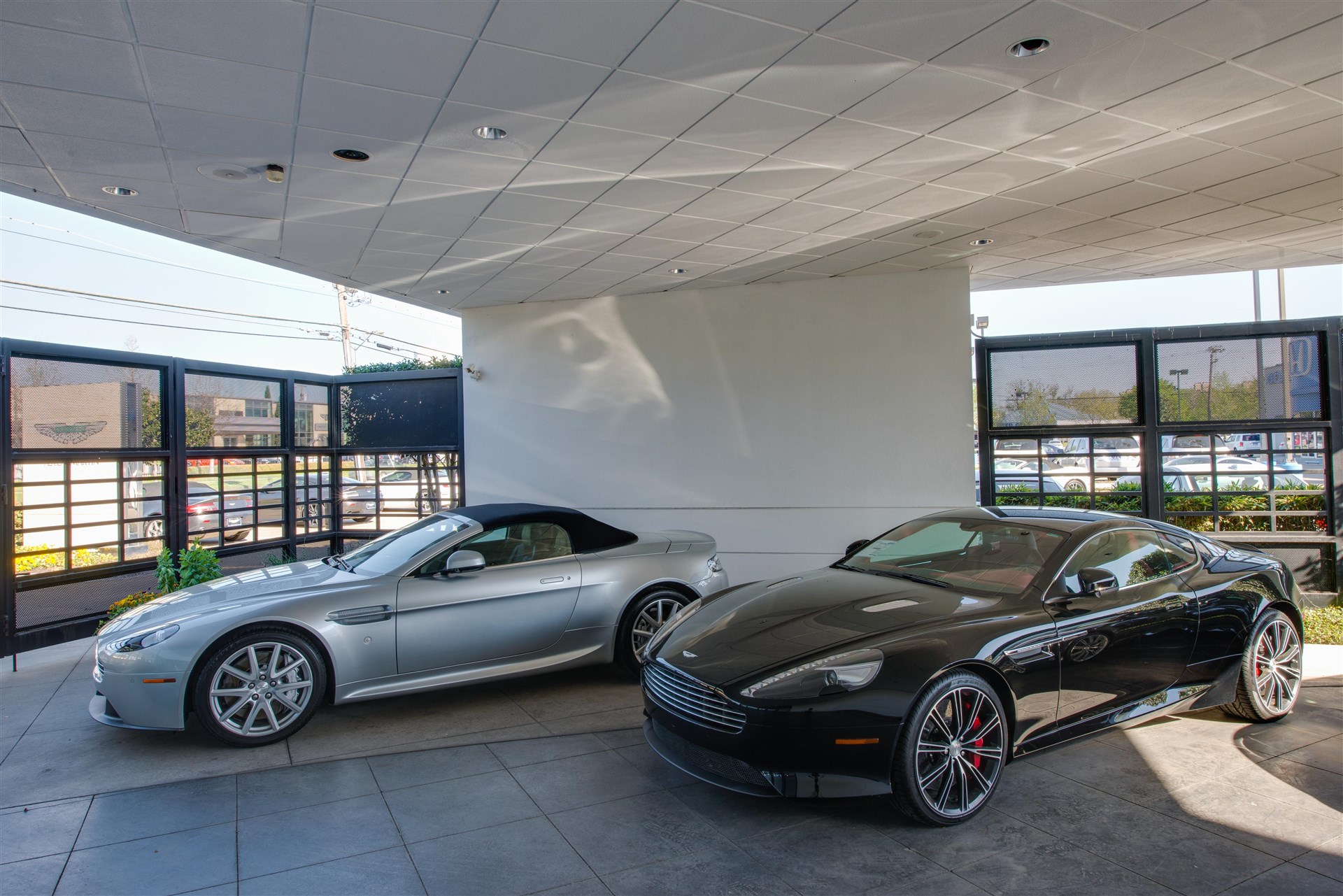 Aston Martin Dallas