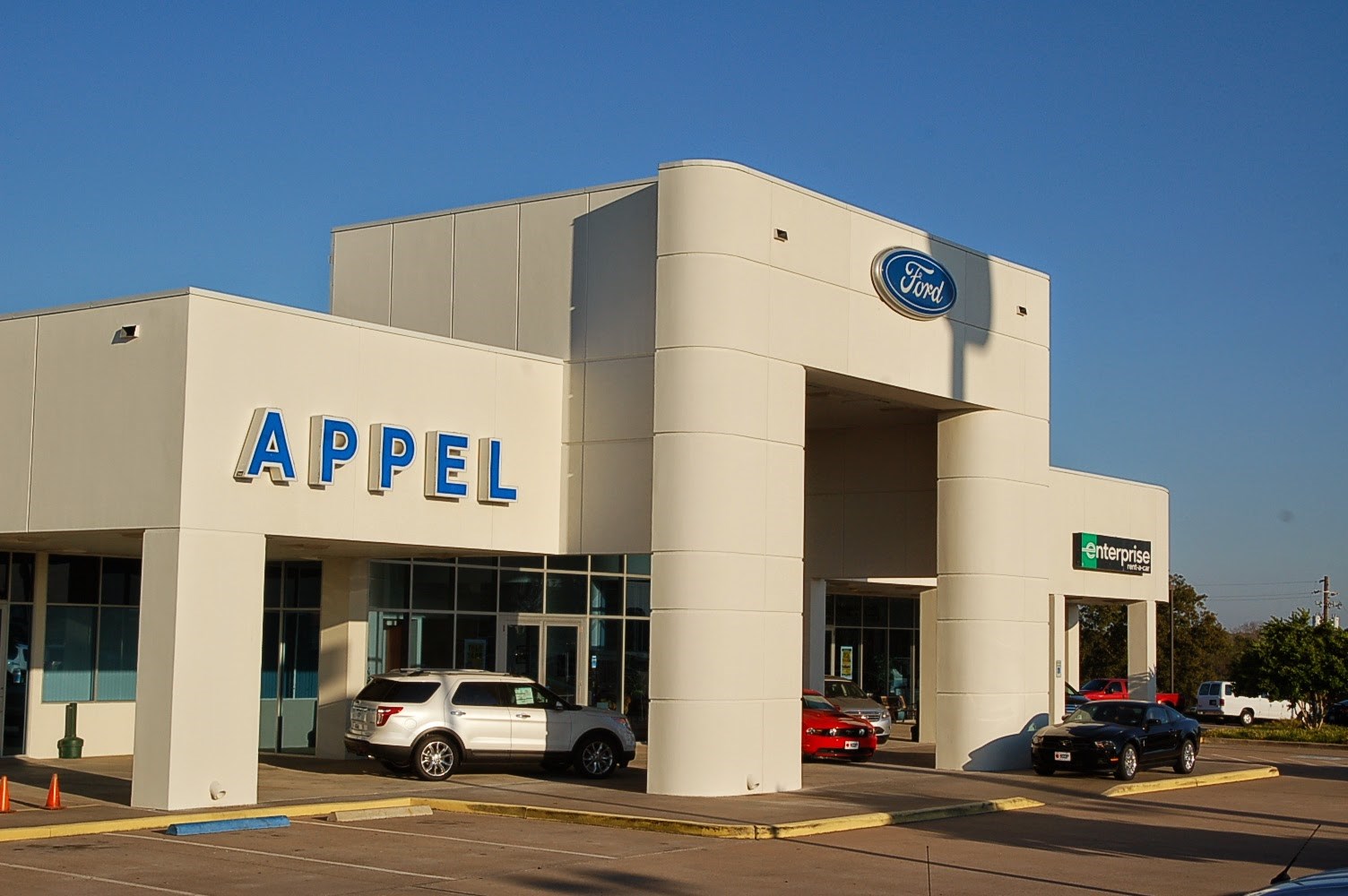 Appel Ford