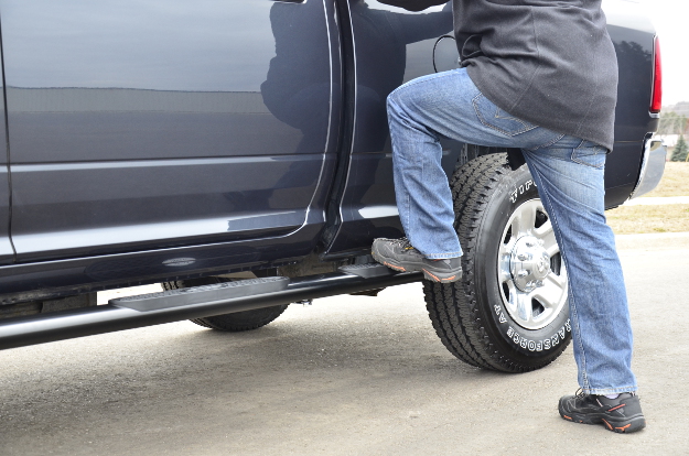 2020 ram 2500 wheel to wheel running boards