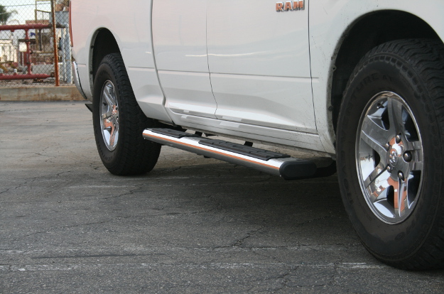 ARIES 6-inch oval stainless steel step bars on 2013 Ram 1500