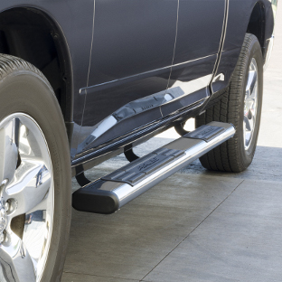 ARIES 6-inch oval truck steps on 2014 Ram 1500