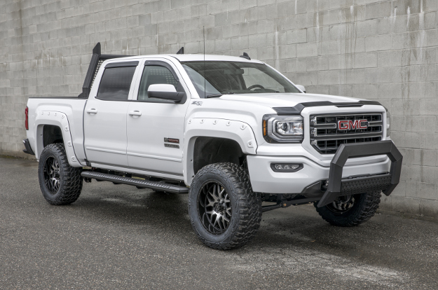 Custom 2016 GMC Sierra 1500 with ARIES AdvantEDGE™ truck accessories