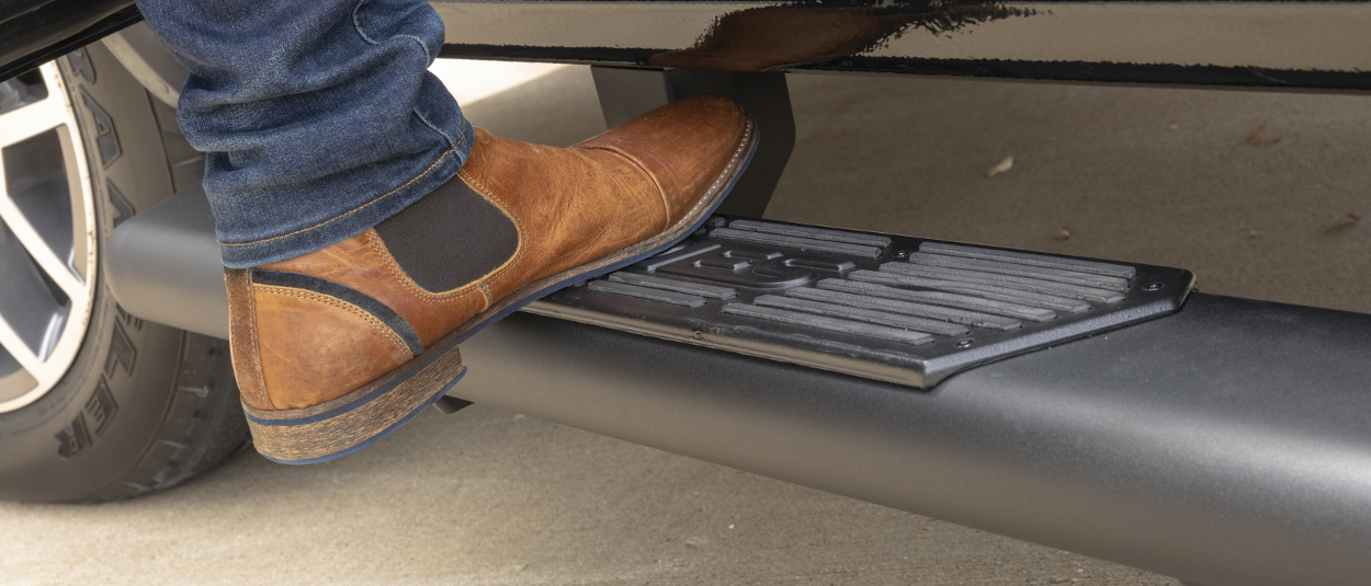 ARIES AscentStep® running boards blended step pads