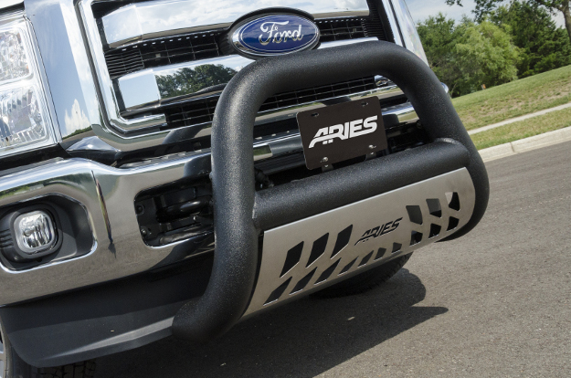 ARIES Big Horn™ truck bull bar on Ford truck