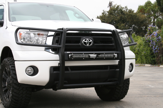 ARIES Pro Series™ grille guard on Toyota Tundra