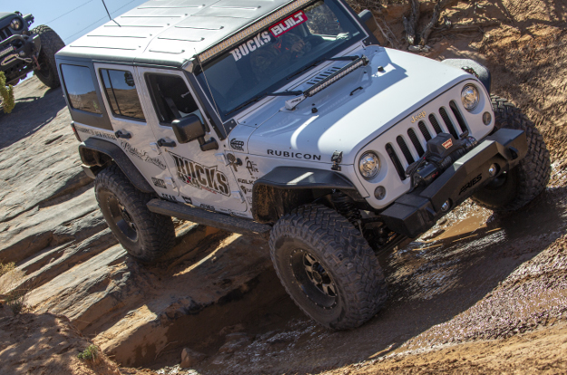 Offroad 2018 Jeep Wrangler JK Unlimited with ARIES Jeep fender flares and Jeep accessories