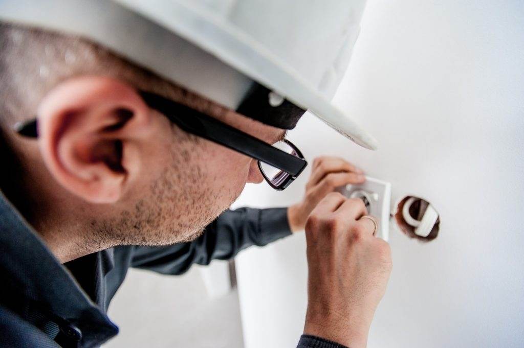 Electricians Glendale Arizona