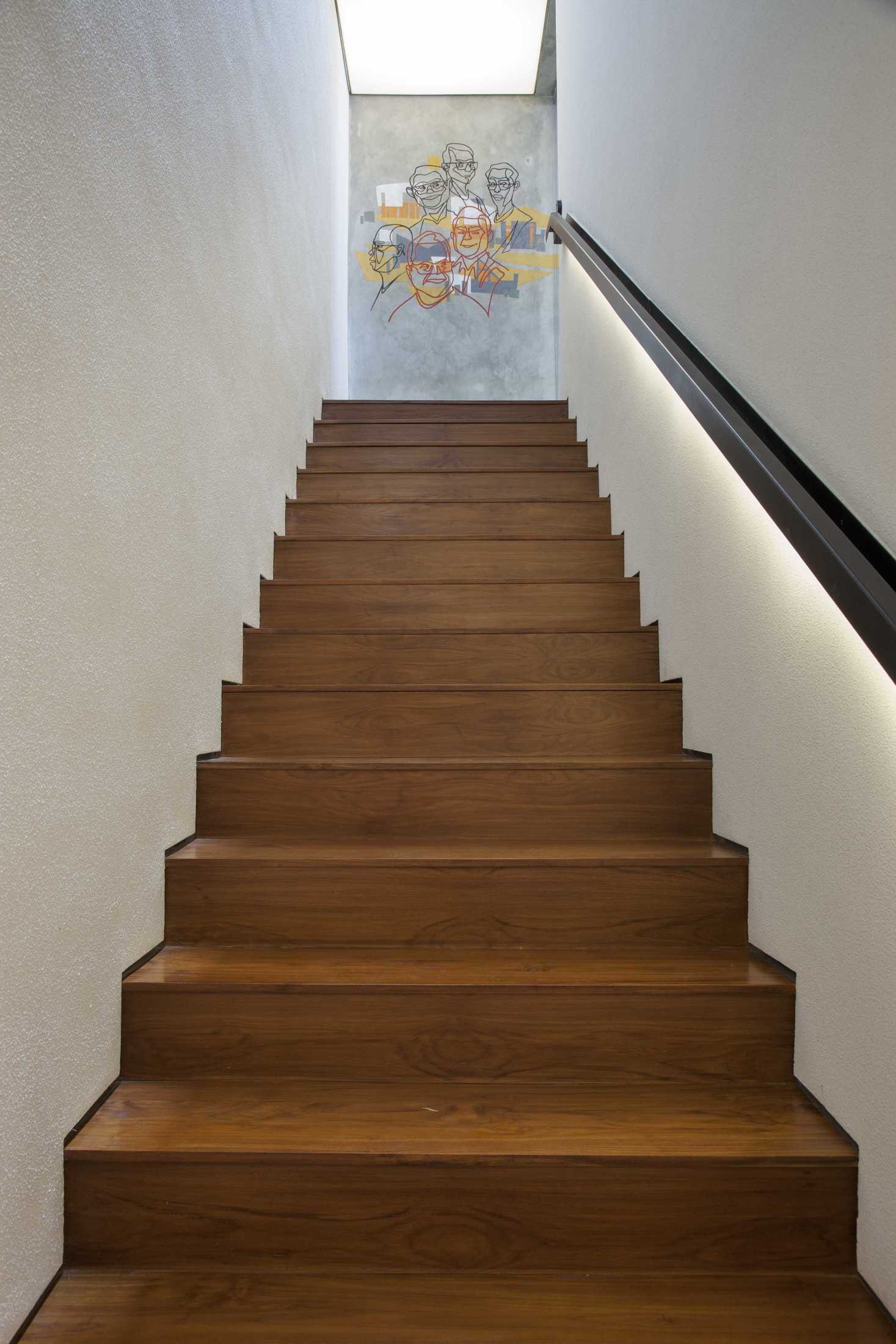 Design Intervention Dsn Intervention Studio Blok D15, Jl. Permata Ayu 2 No.6, Binong, Kec. Curug, Tangerang, Banten 15810, Indonesia Blok D15, Jl. Permata Ayu 2 No.6, Binong, Kec. Curug, Tangerang, Banten 15810, Indonesia Design-Intervention-Dsn-Intervention-Studio  96907