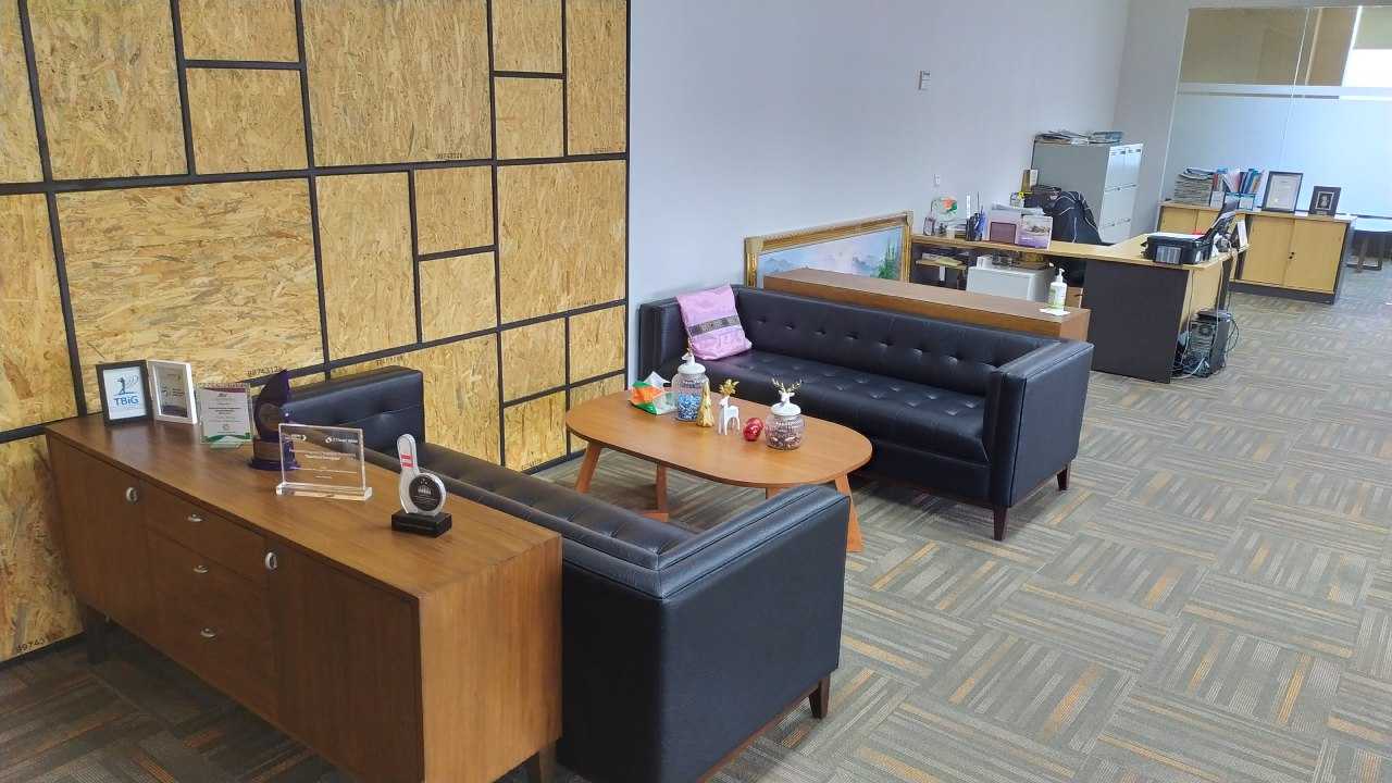 Orchitect Rancang Bangun, Pt Relokasi Dan Fit Out Kantor Akr Tower, Jl. Perjuangan No.5, Rt.11/rw.10, Kb. Jeruk, Kec. Mampang Prpt., Kota Jakarta Barat, Daerah Khusus Ibukota Jakarta 11530, Indonesia Akr Tower, Jl. Perjuangan No.5, Rt.11/rw.10, Kb. Jeruk, Kec. Mampang Prpt., Kota Jakarta Barat, Daerah Khusus Ibukota Jakarta 11530, Indonesia Orchitect-Design-Relokasi-Dan-Fit-Out-Kantor  97862