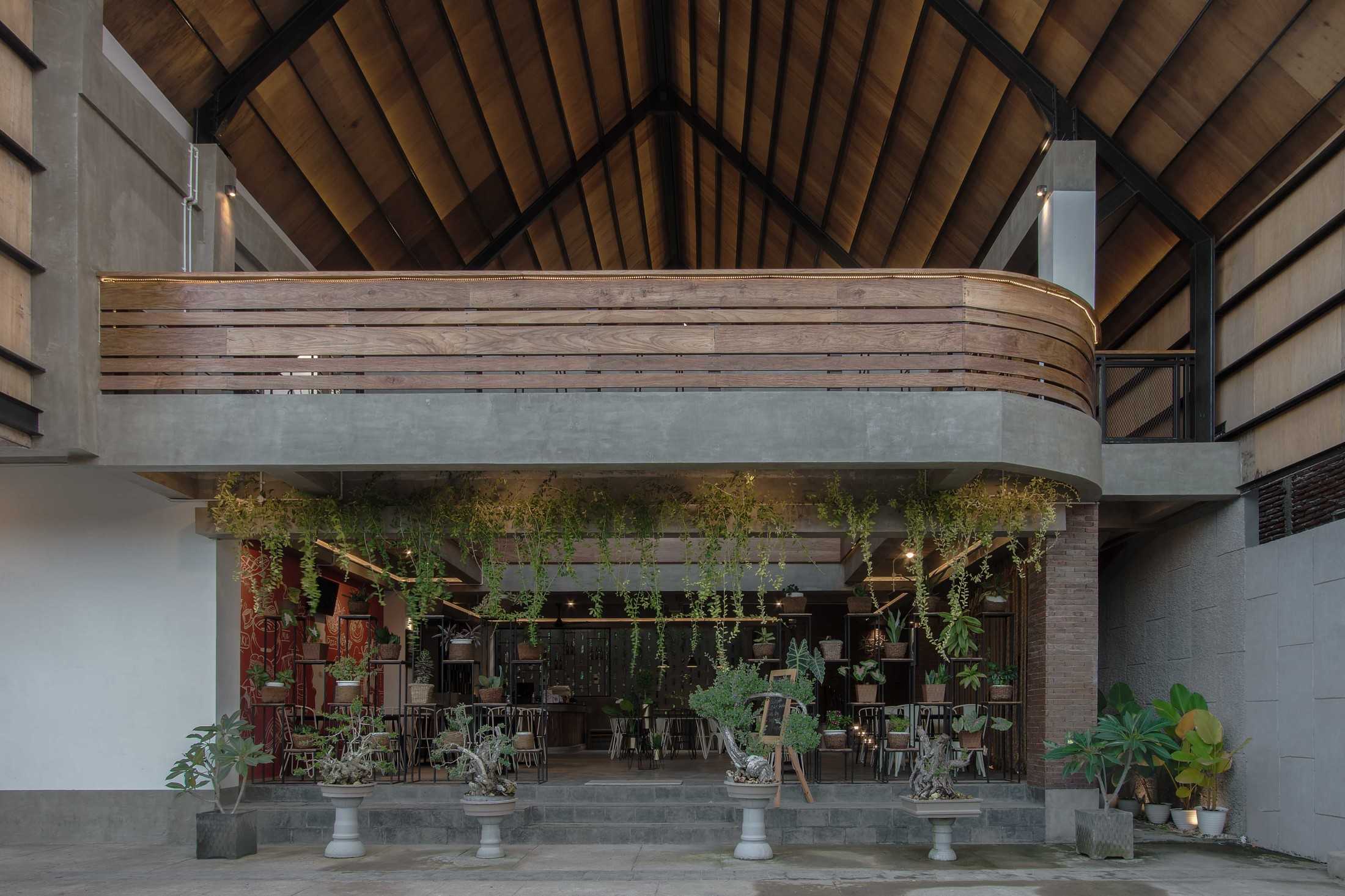 Miv Architects (Ar. Muhammad Ikhsan Hamiru, Iai & Partners) D I E R R A Pulau Selayar, Kab. Kepulauan Selayar, Sulawesi Selatan, Indonesia Pulau Selayar, Kab. Kepulauan Selayar, Sulawesi Selatan, Indonesia Miv-Architects-Ar-Muhammad-Ikhsan-Hamiru-Iai-Partners-D-I-E-R-R-A  134702