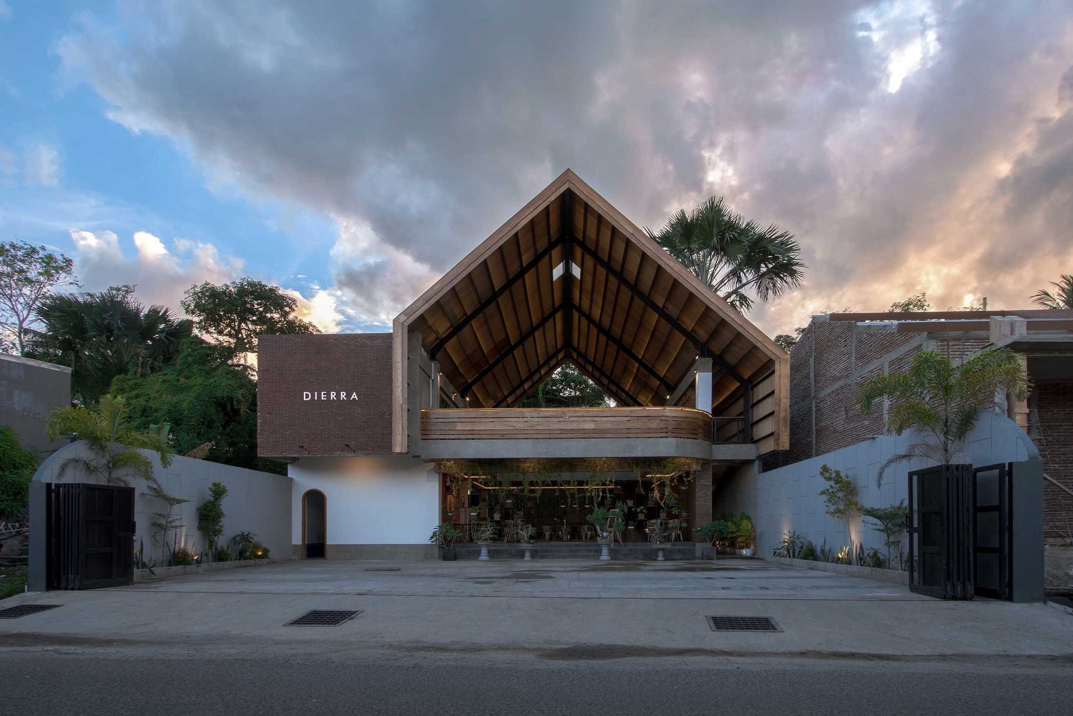 Miv Architects (Ar. Muhammad Ikhsan Hamiru, Iai & Partners) D I E R R A Pulau Selayar, Kab. Kepulauan Selayar, Sulawesi Selatan, Indonesia Pulau Selayar, Kab. Kepulauan Selayar, Sulawesi Selatan, Indonesia Miv-Architects-Ar-Muhammad-Ikhsan-Hamiru-Iai-Partners-D-I-E-R-R-A  134703