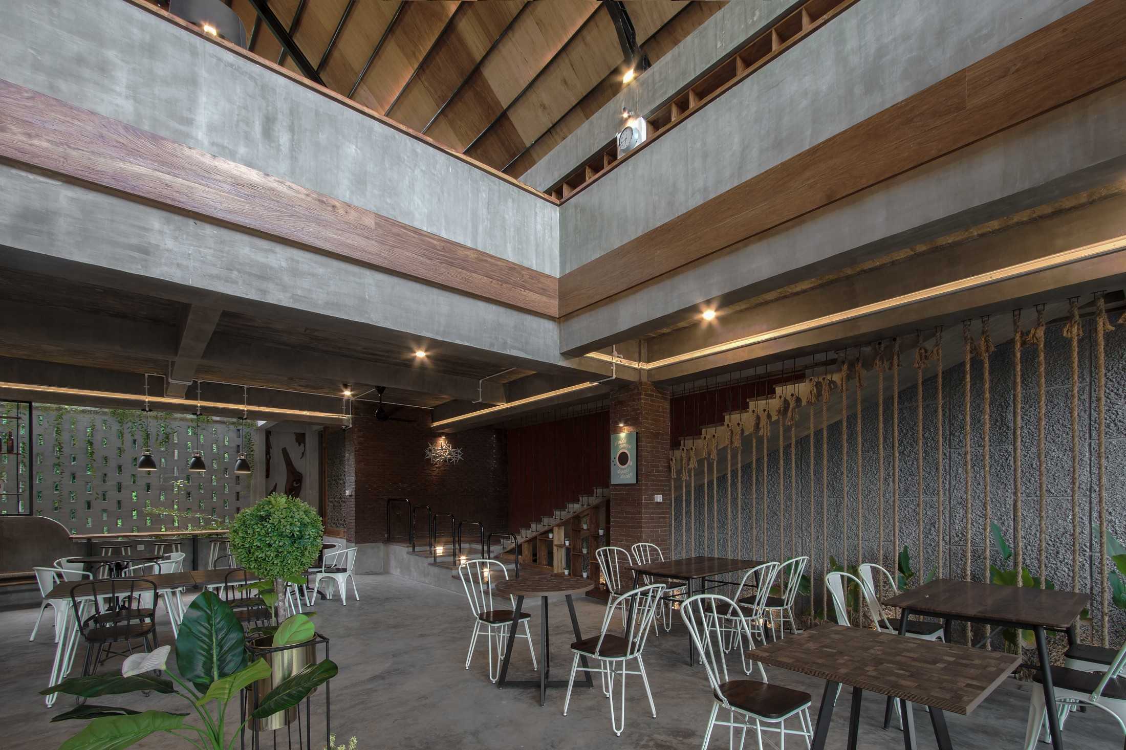 Miv Architects (Ar. Muhammad Ikhsan Hamiru, Iai & Partners) D I E R R A Pulau Selayar, Kab. Kepulauan Selayar, Sulawesi Selatan, Indonesia Pulau Selayar, Kab. Kepulauan Selayar, Sulawesi Selatan, Indonesia Miv-Architects-Ar-Muhammad-Ikhsan-Hamiru-Iai-Partners-D-I-E-R-R-A  134704