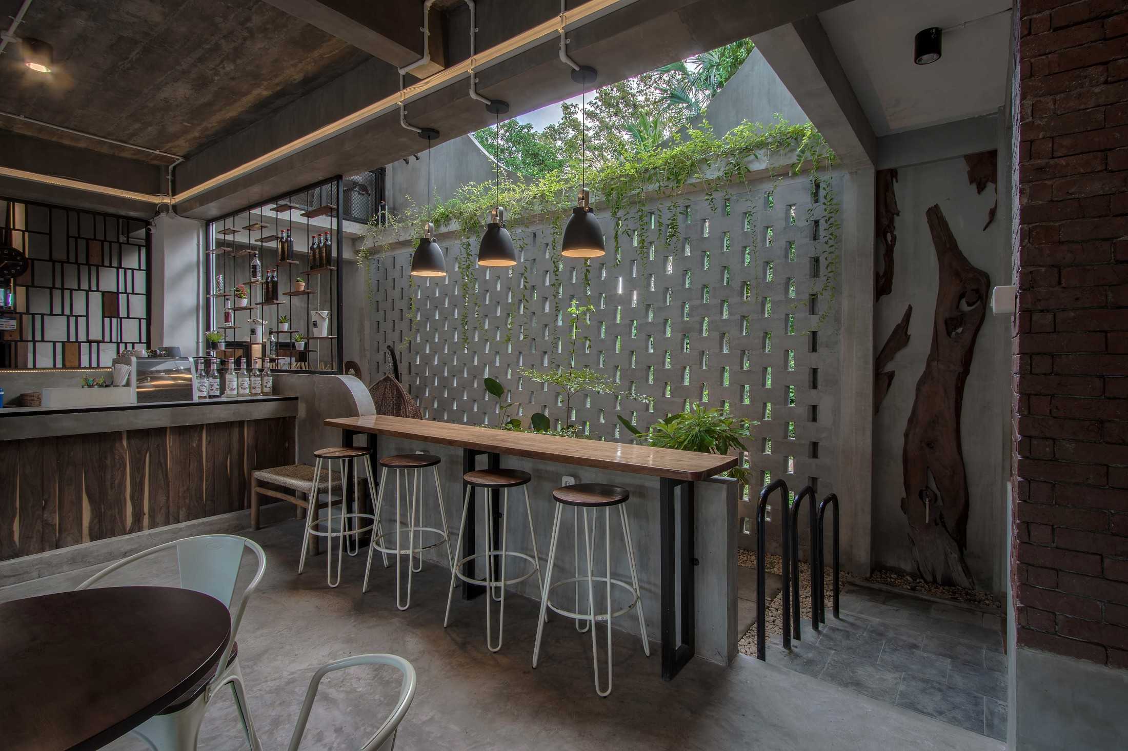 Miv Architects (Ar. Muhammad Ikhsan Hamiru, Iai & Partners) D I E R R A Pulau Selayar, Kab. Kepulauan Selayar, Sulawesi Selatan, Indonesia Pulau Selayar, Kab. Kepulauan Selayar, Sulawesi Selatan, Indonesia Miv-Architects-Ar-Muhammad-Ikhsan-Hamiru-Iai-Partners-D-I-E-R-R-A  134709