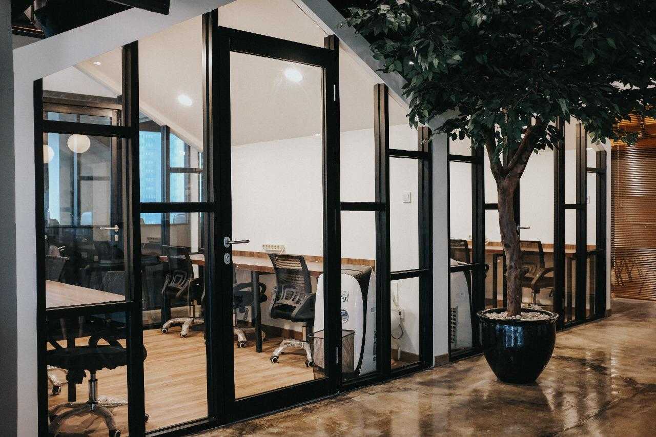 Felix Wibowo  Apiary Co-Working Space Jalan Jend. Gatot Subroto Kav. 27, Rt.03 / Rw.03, Kuningan Timur, Rt.3/rw.3, Kuningan, Kuningan Tim., Setia Budi, Kota Jakarta Selatan, Daerah Khusus Ibukota Jakarta 12950, Indonesia Jalan Jend. Gatot Subroto Kav. 27, Rt.03 / Rw.03, Kuningan Timur, Rt.3/rw.3, Kuningan, Kuningan Tim., Setia Budi, Kota Jakarta Selatan, Daerah Khusus Ibukota Jakarta 12950, Indonesia Studiofix-Apiary-Co-Working-Space  76549