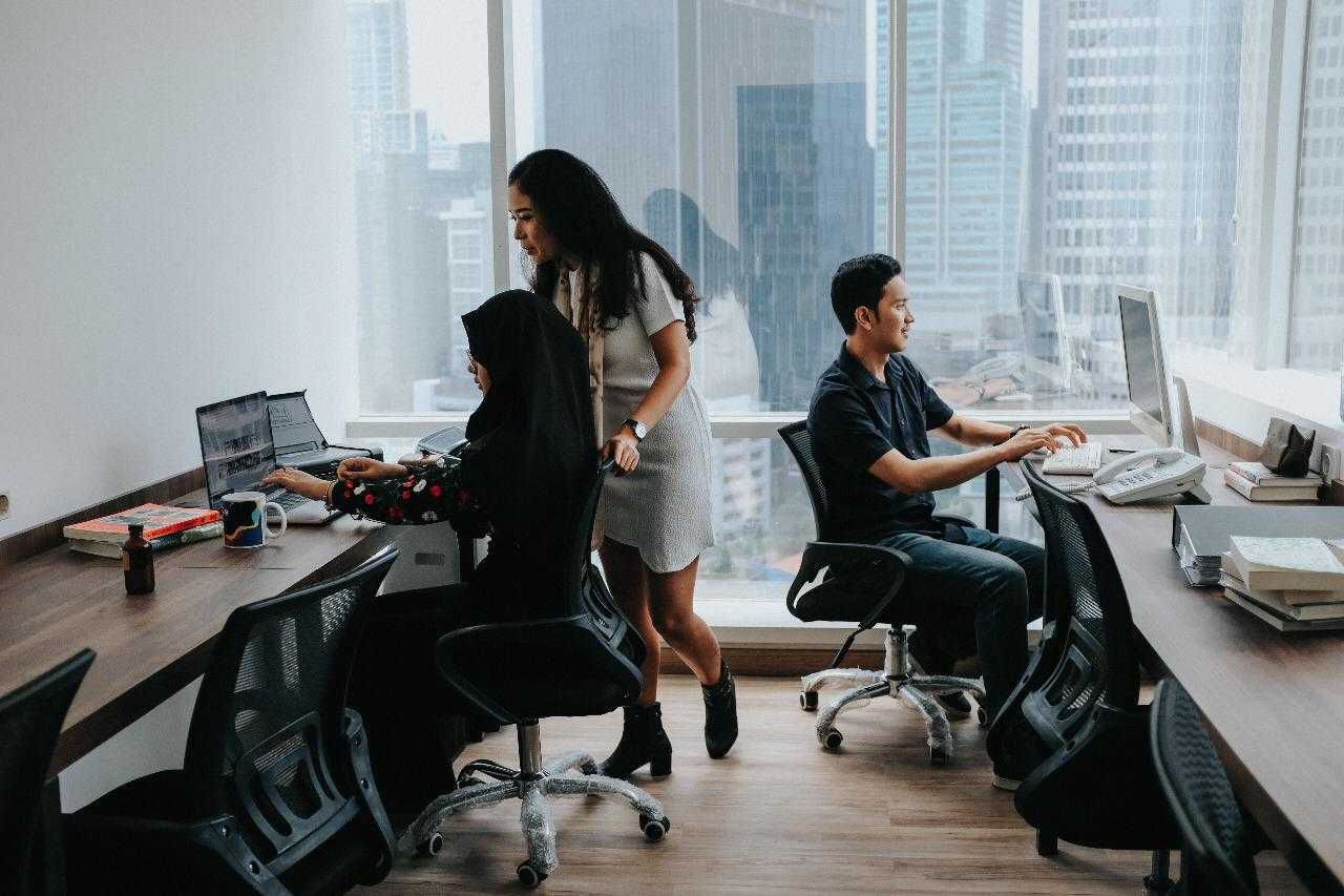 Felix Wibowo  Apiary Co-Working Space Jalan Jend. Gatot Subroto Kav. 27, Rt.03 / Rw.03, Kuningan Timur, Rt.3/rw.3, Kuningan, Kuningan Tim., Setia Budi, Kota Jakarta Selatan, Daerah Khusus Ibukota Jakarta 12950, Indonesia Jalan Jend. Gatot Subroto Kav. 27, Rt.03 / Rw.03, Kuningan Timur, Rt.3/rw.3, Kuningan, Kuningan Tim., Setia Budi, Kota Jakarta Selatan, Daerah Khusus Ibukota Jakarta 12950, Indonesia Studiofix-Apiary-Co-Working-Space  76553