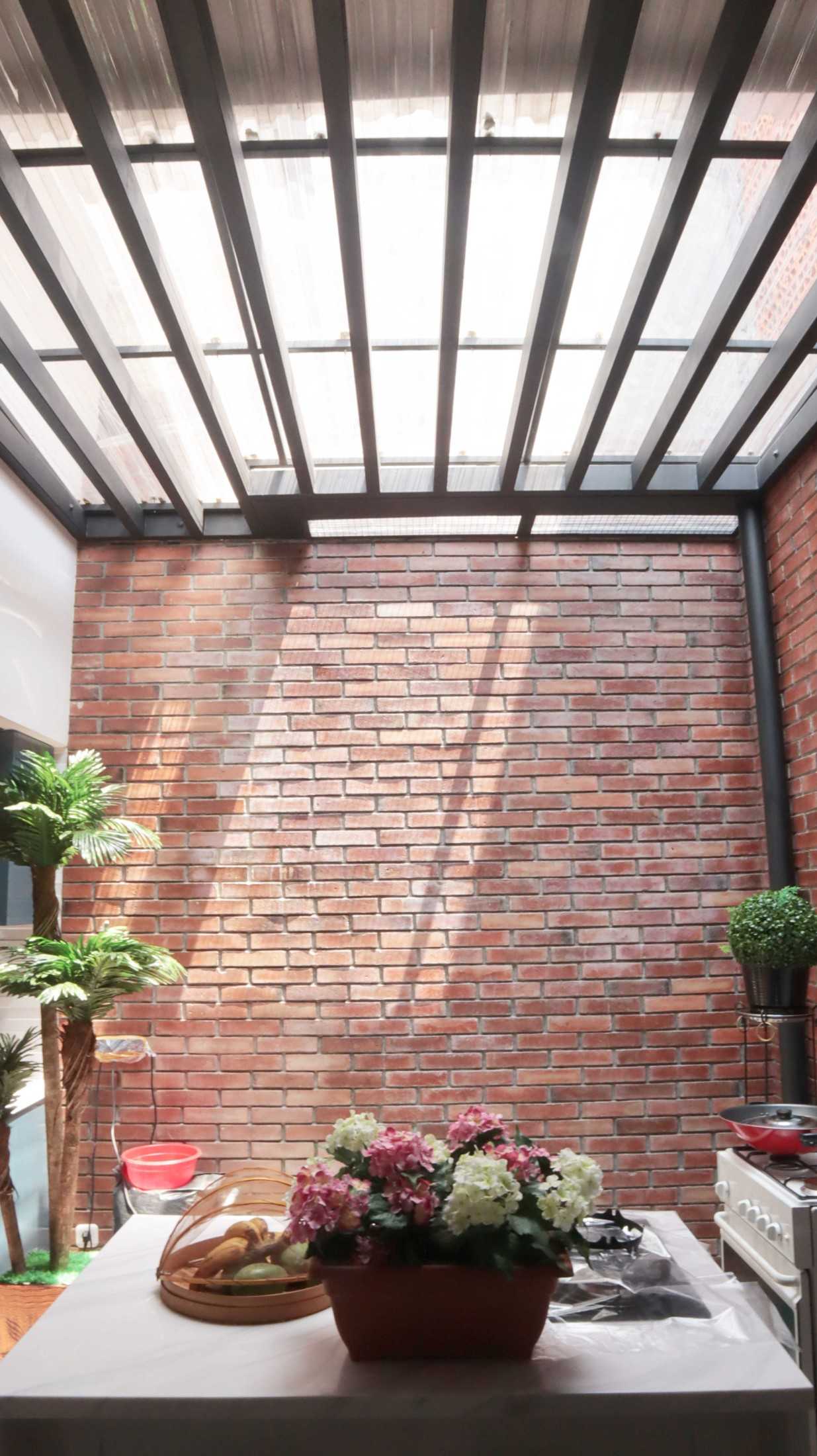 Eip Architect Sa House Kec. Tebet, Kota Jakarta Selatan, Daerah Khusus Ibukota Jakarta, Indonesia Kec. Tebet, Kota Jakarta Selatan, Daerah Khusus Ibukota Jakarta, Indonesia Eip-Architect-Sa-House  100215