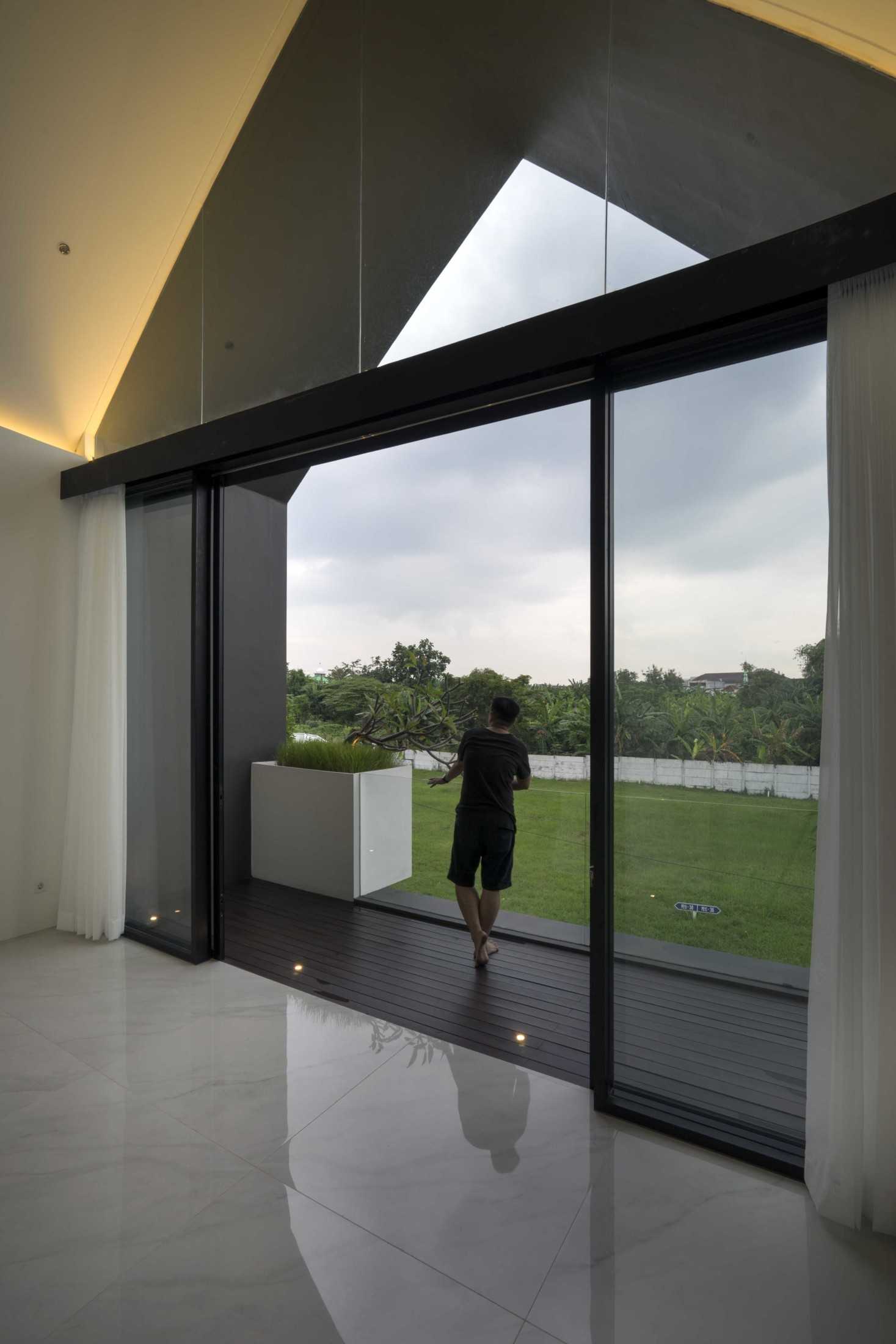 Simple Projects Architecture 'hhh' House Surabaya, Kota Sby, Jawa Timur, Indonesia  Simple-Projects-Architecture-Hhh-House  75033