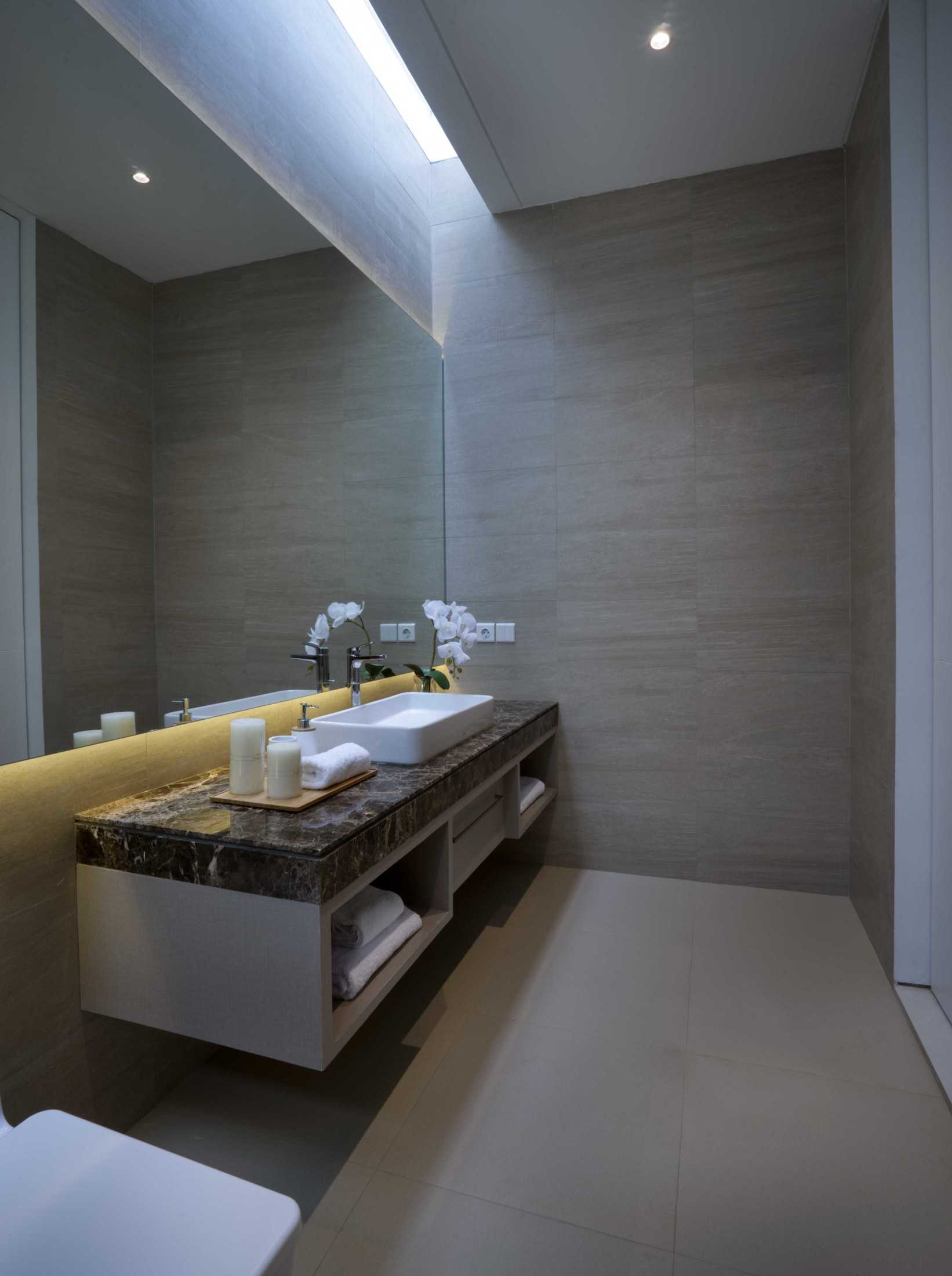 Simple Projects Architecture 'hhh' House Surabaya, Kota Sby, Jawa Timur, Indonesia  Simple-Projects-Architecture-Hhh-House  75074