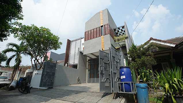 Imron Yusuf-Ifd Architects Solid Void House Bekasi Bar., Kota Bks, Jawa Barat, Indonesia Bekasi Bar., Kota Bks, Jawa Barat, Indonesia Imron-Yusuf-Ifd-Architects-Solid-Void-House Modern 58306