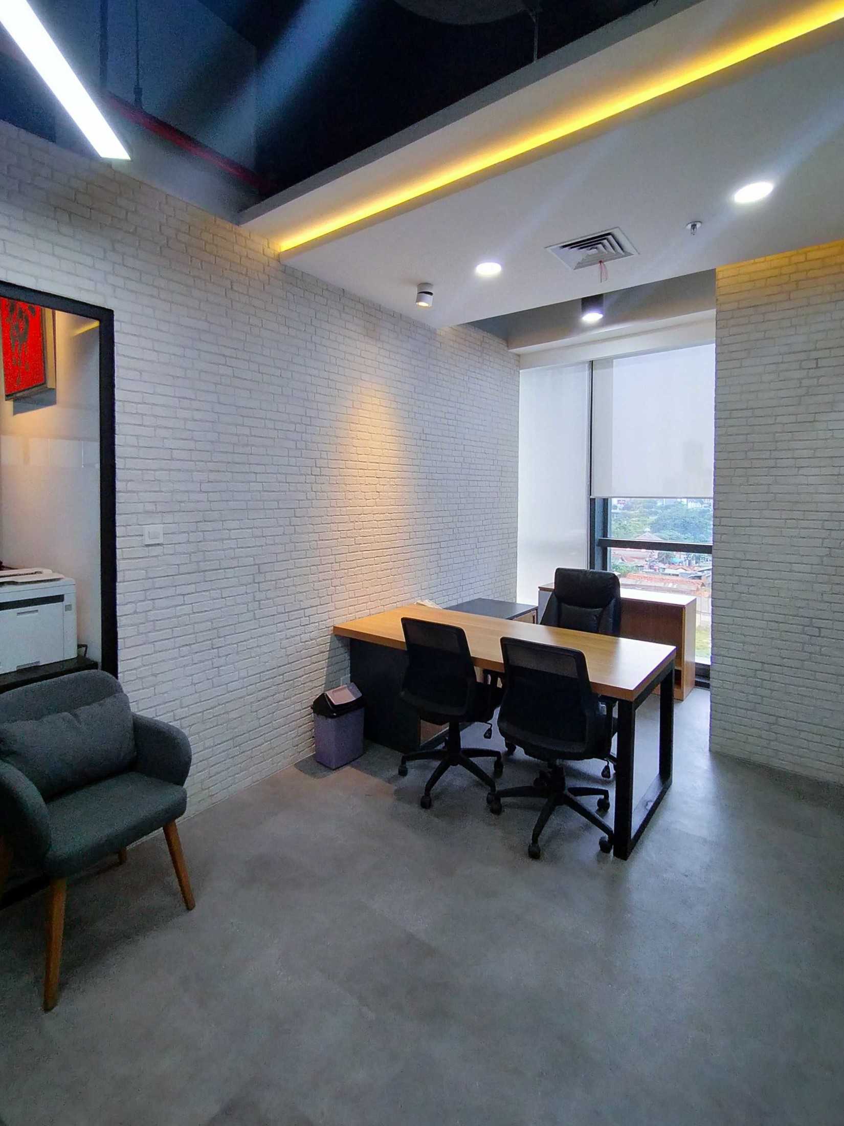 Scala (Pt Skala Makna Ruang) Nki Office Gedung Artha Graha, Jl. Jend. Sudirman No.kav 52-53, Rt.5/rw.3, Senayan, Kec. Kby. Baru, Kota Jakarta Selatan, Daerah Khusus Ibukota Jakarta 12190, Indonesia Gedung Artha Graha, Jl. Jend. Sudirman No.kav 52-53, Rt.5/rw.3, Senayan, Kec. Kby. Baru, Kota Jakarta Selatan, Daerah Khusus Ibukota Jakarta 12190, Indonesia Scala-Nki-Office  107193