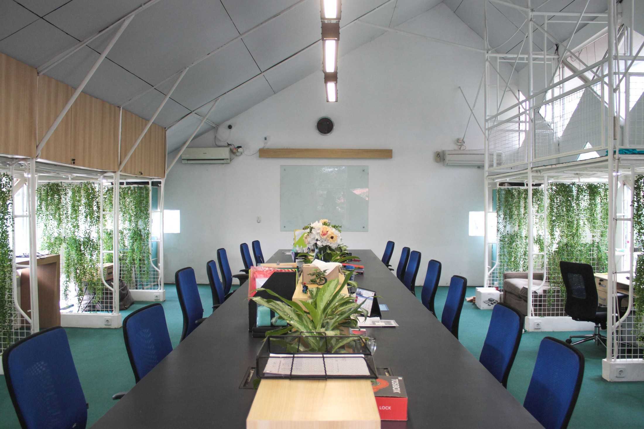 Scala (Pt Skala Makna Ruang) Jackrose Hq Bintaro, Kec. Pesanggrahan, Kota Jakarta Selatan, Daerah Khusus Ibukota Jakarta, Indonesia Bintaro, Kec. Pesanggrahan, Kota Jakarta Selatan, Daerah Khusus Ibukota Jakarta, Indonesia Scala-Pt-Balkon-Karya-Plus-Jackrose-Hq  107202